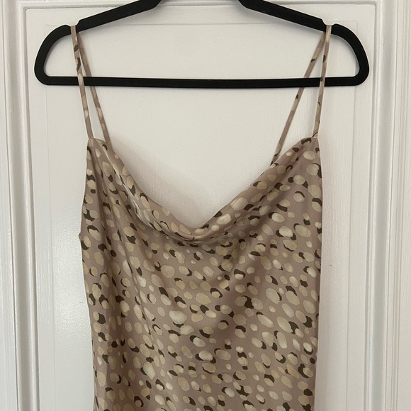 NWT Forever 21 Silky Satin Cowl Tan Brown Pattern Asymmetrical Hem Formal Dress - Picture 4 of 13